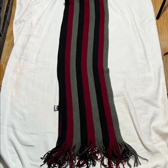Simplicity Striped Men's Scarf in Red, Black, and Gray - Picture 4 of 6